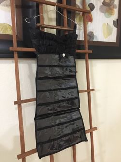 Black jewelry organizer