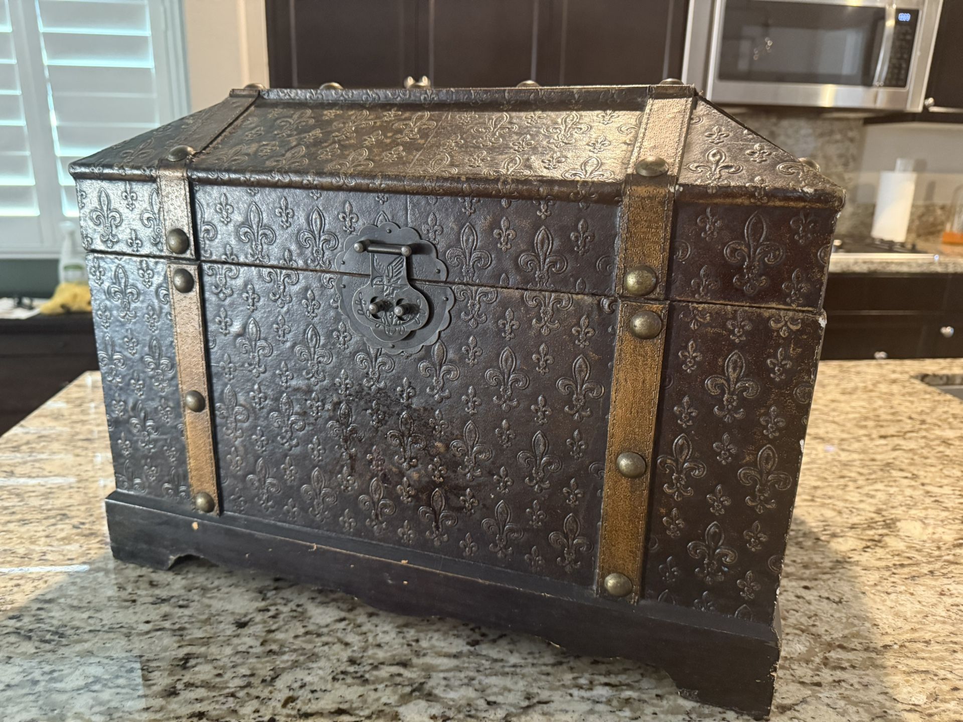 Vintage Chest