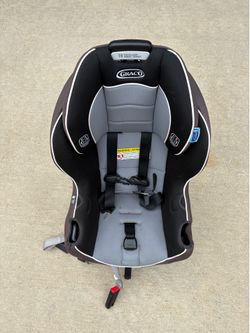 Graco Extend2Fit Convertible Car Seat