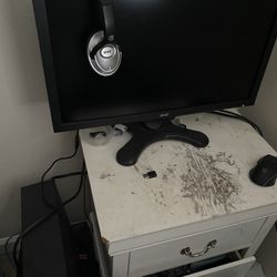 Hp Pro desk 600G1 Computer With Keyboard 