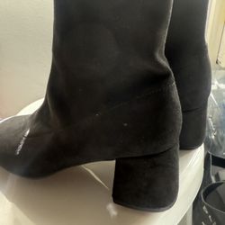 Black Heeled Ankle Booties Size 6