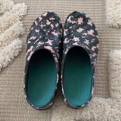 Dansko Slip On Shoes Size 38 / 8 US Women’s