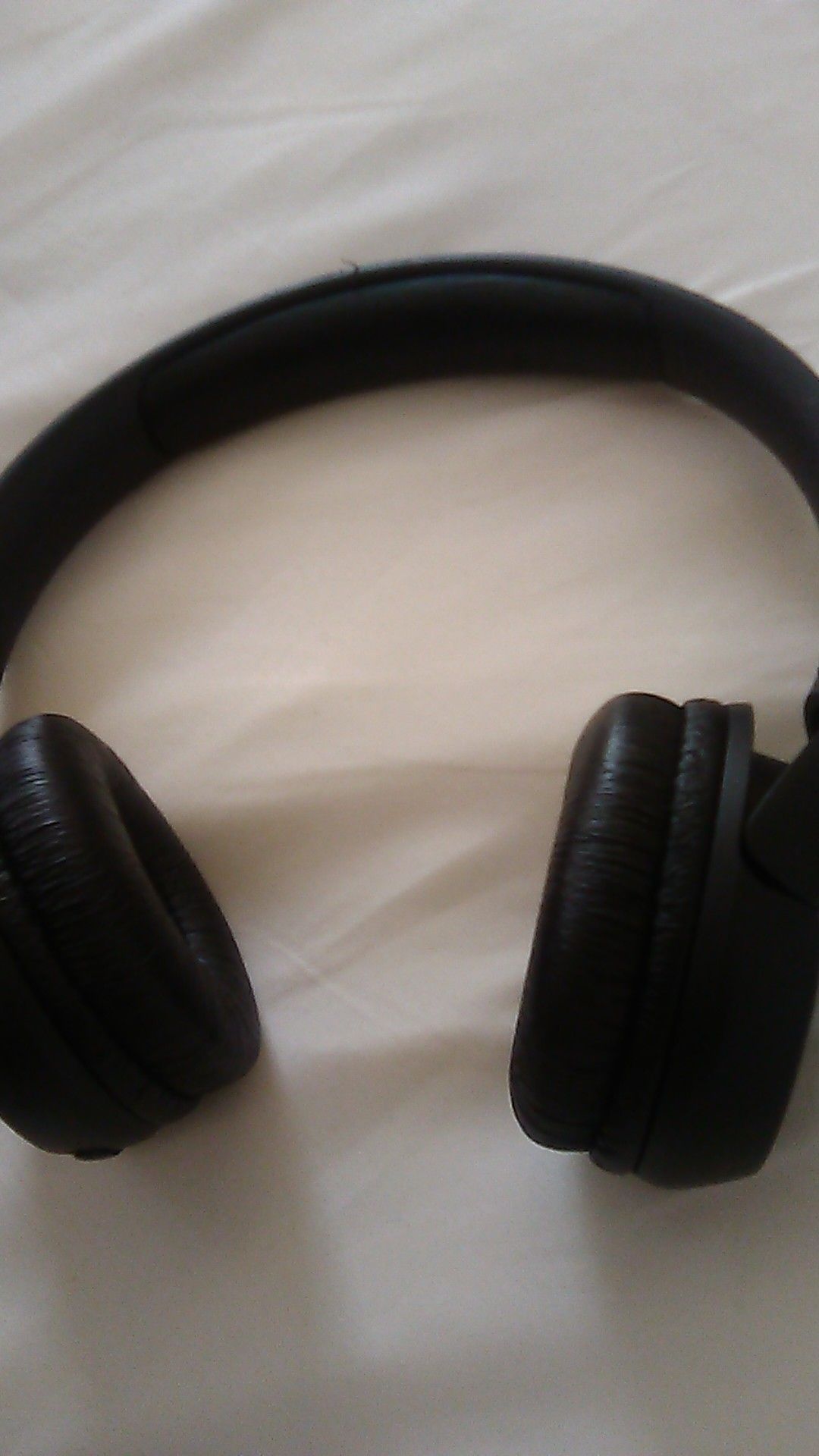 Jbl Bluetooth headphones