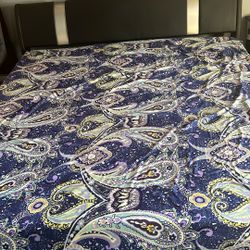 King Sized Bed (mattress N Frame)