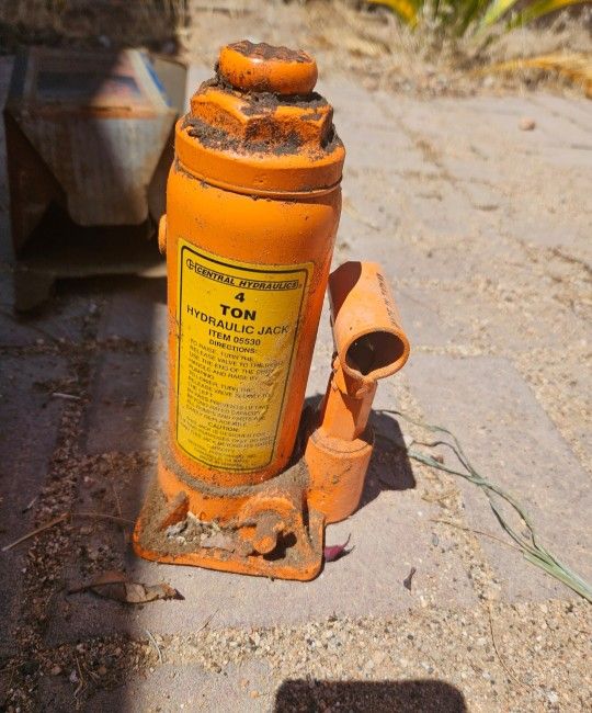 Vintage Hydraulic Bottle Jack