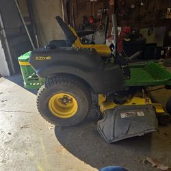 2008 Z425 Zero Turn Mower