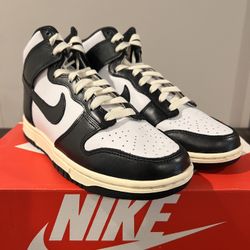 Nike Dunk High “Vintage Black”