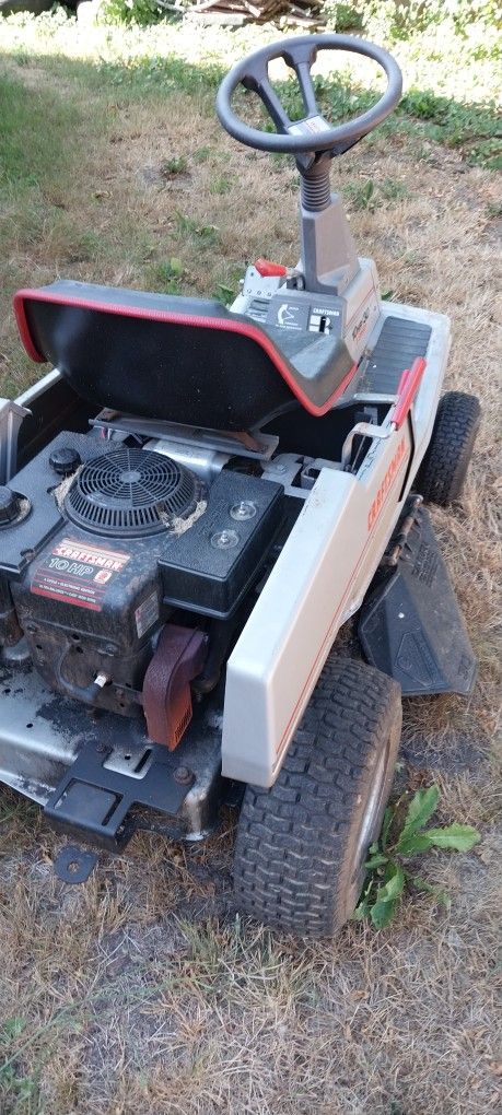 Craftsman RE2000 Riding Mower for Sale in Tumwater WA OfferUp