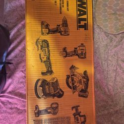 Dewalt 7tool Combo Kit