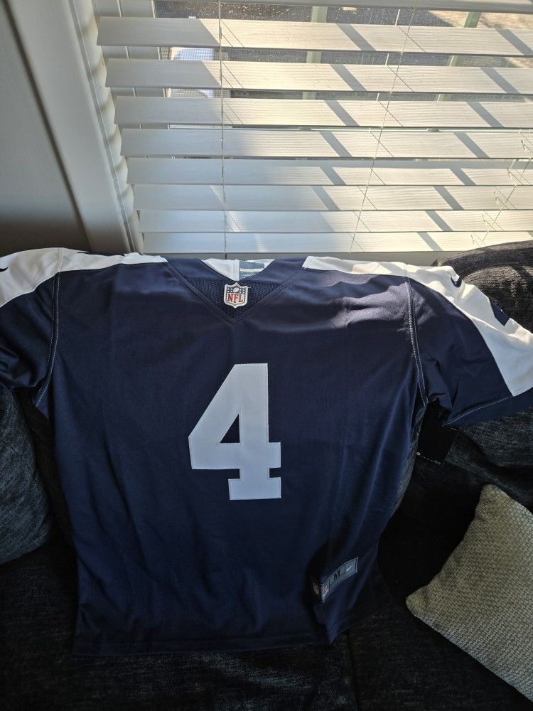 Throwback Dak Size M