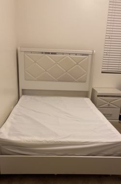 Full Size Head Board And Night Stand