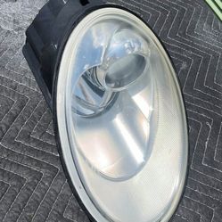 For 2006-2010 Volkswagen Beetle Headlight Assembly Right OEM Used Passenger Side
