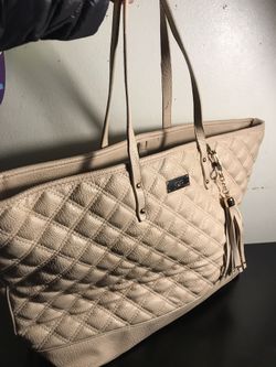 BCBG PARIS LARGE TOTE BAG