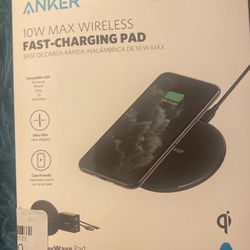 Anker Wireless Charger, 313 Wireless Charger (Pad), Qi-Certified 10W Max for iPhone 12/12 Pro/12 mini/12 Pro Max, SE 2020, 11, AirPods (No AC Adapter,