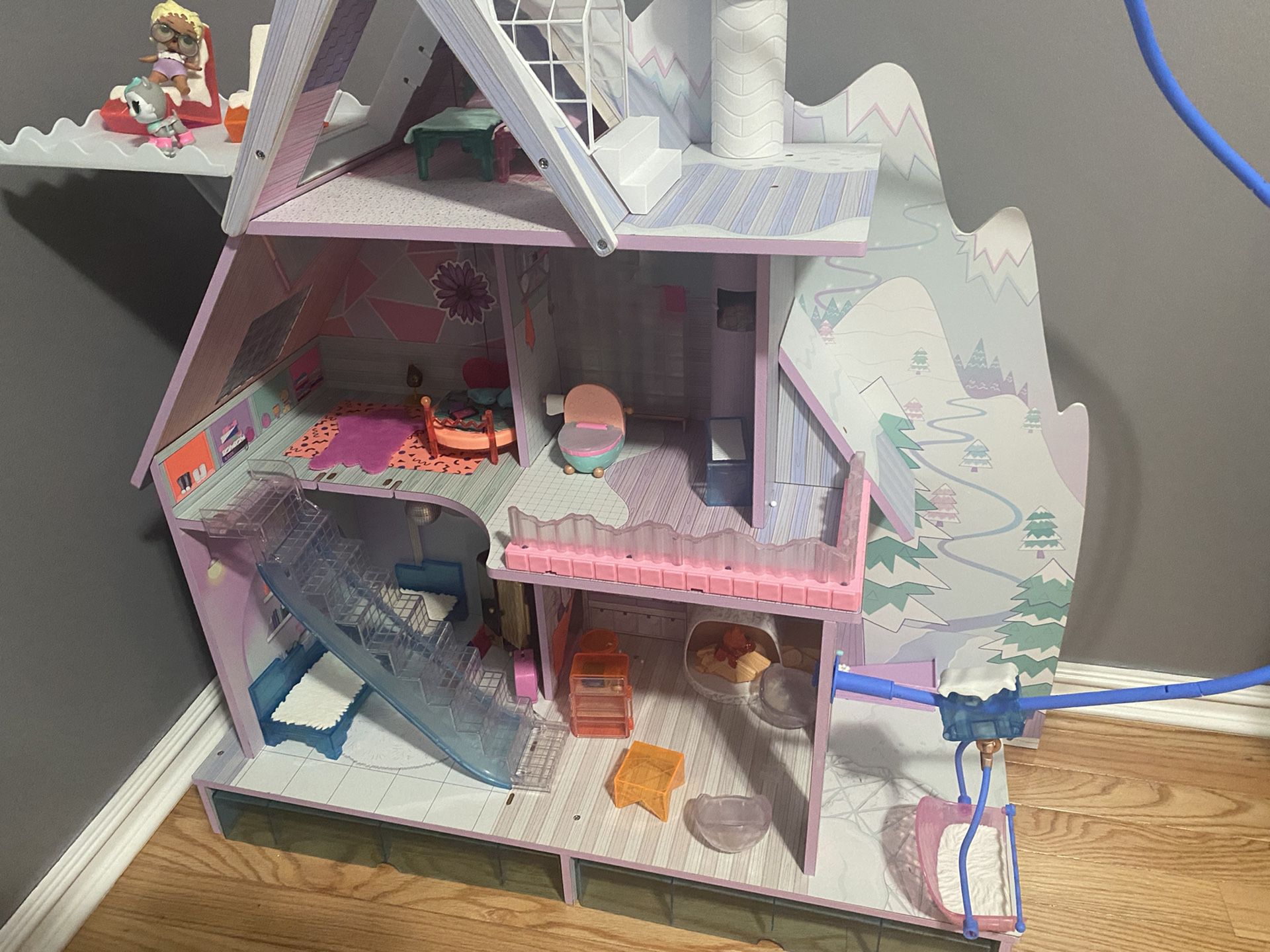 Lol doll houses and accessories