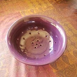 MammaRo Italy Colander Purple 💜 Made In Italy Great Condition.