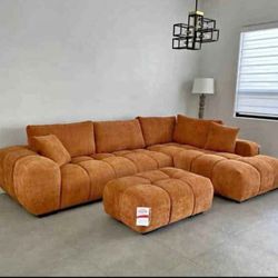 Limited time offer: exclusive deals on sectionals| Finance and delivery available!