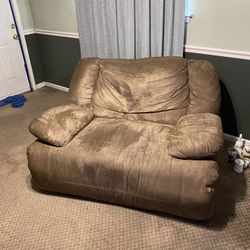 Large Recliner 
