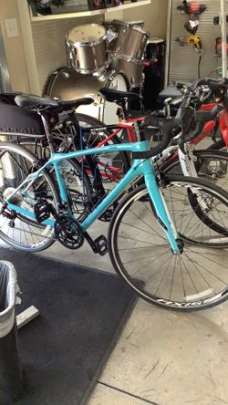 Ruby specialized road bike
