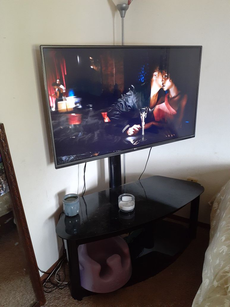 Lg 4k smart tv with stand