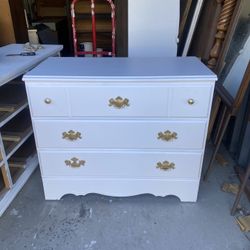  White 3 Drawer Dresser