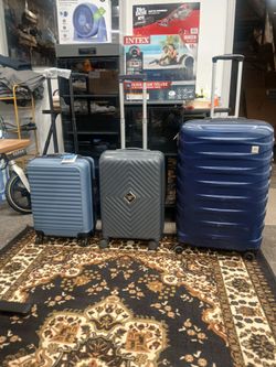 Luggage 75 for 3 or 25 a peace