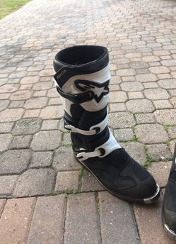 Dirtbike boots