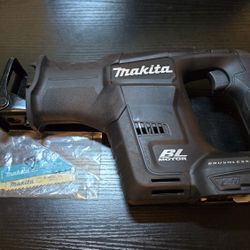 Makita 18V Reciprocating Saw