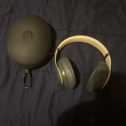 Beats Studio3 Gold And Black