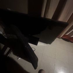 Tv Comes With Remote