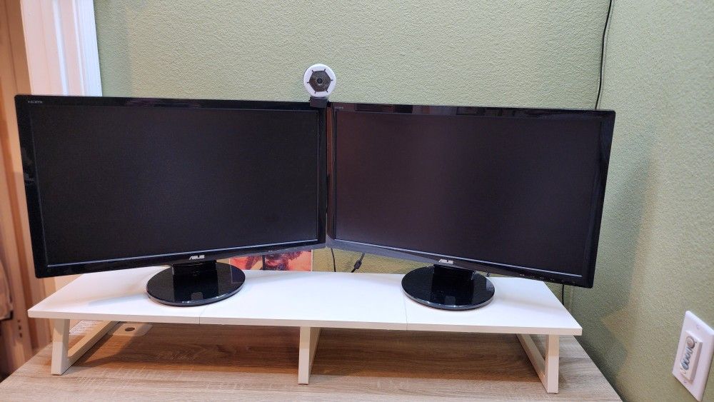 Dual Monitors