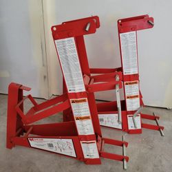 Qual Craft Red Steel Pump Jack