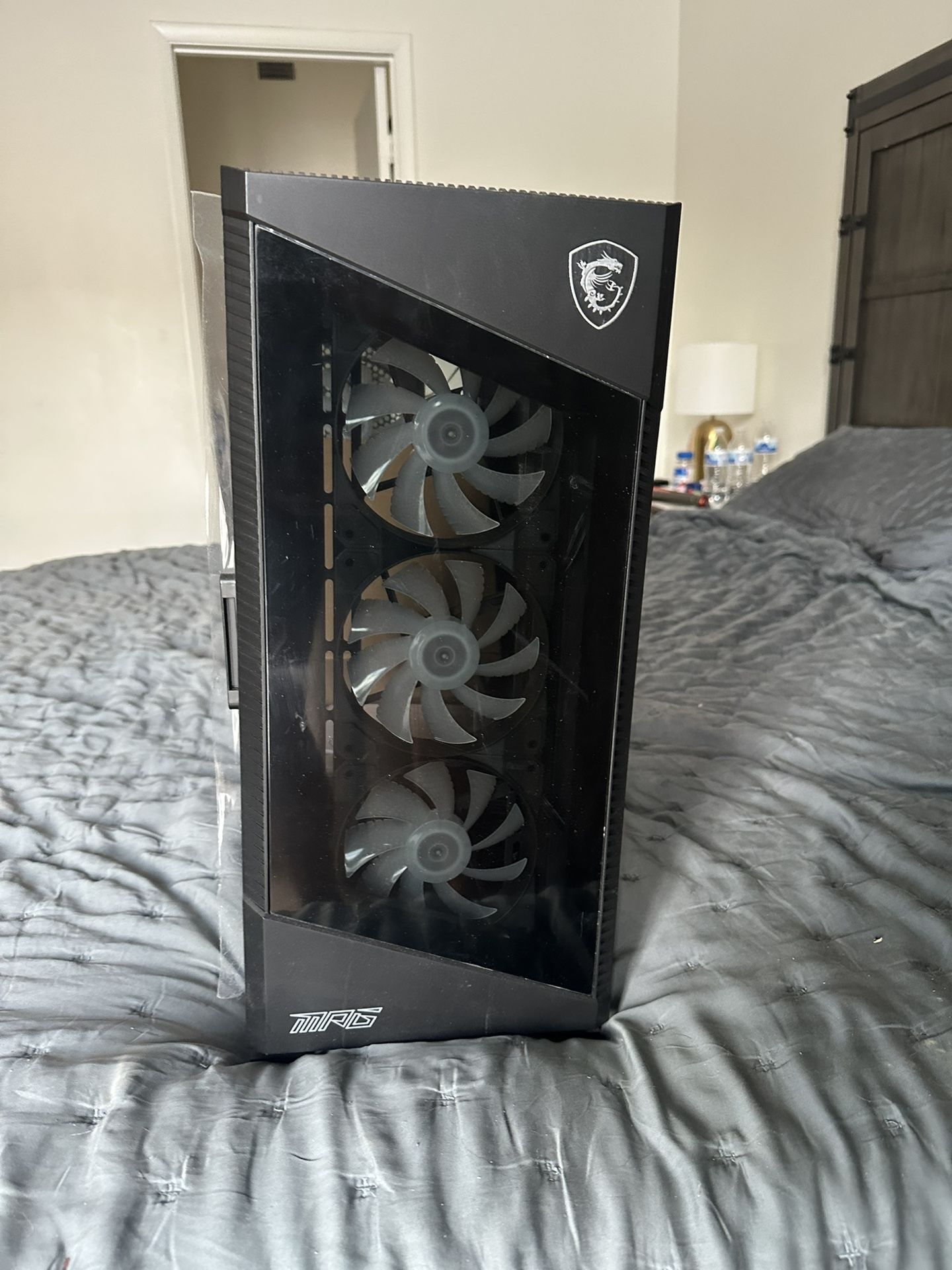 MAG FORGE 112R Gaming Case