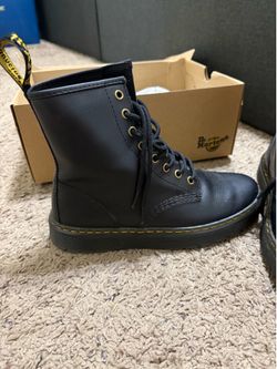 DR.Martens Zavala black size 8 women’s