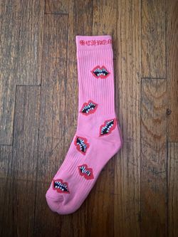 chrome heart pink lips socks