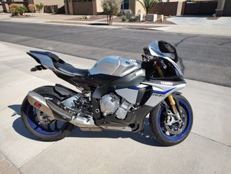 2015 Yamaha Yzfr1m