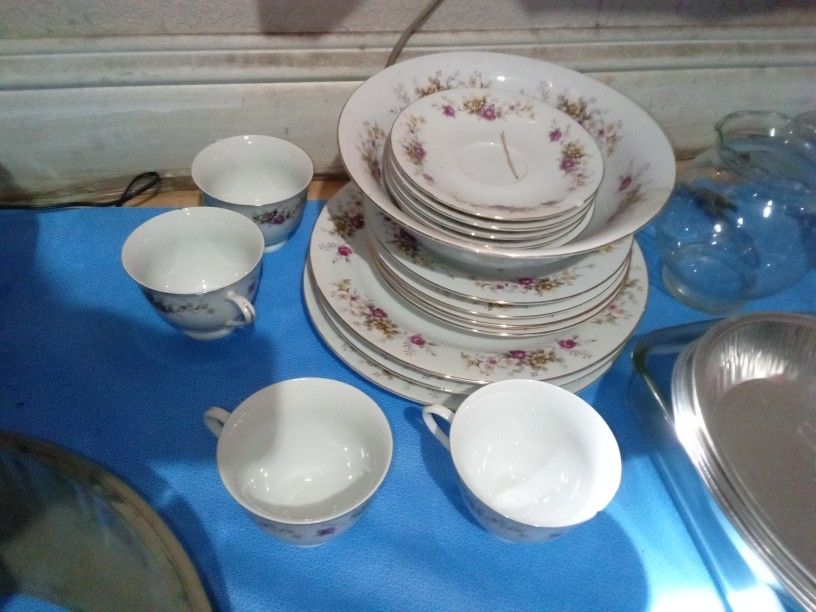China Dishes Set 