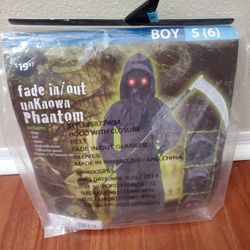 Kids Phantom Halloween costume


