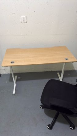 Desk and gamer chair
