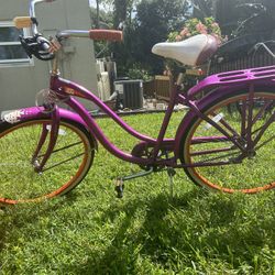 Schwinn Beach Cruiser