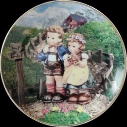 Vintage Danbury Mint Hummel Plate Country Crossroads Little Companions Gold Trim