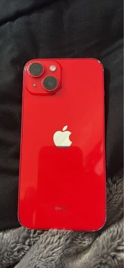 iPhone 14 red color