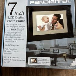 LCD 7” Digital Frame