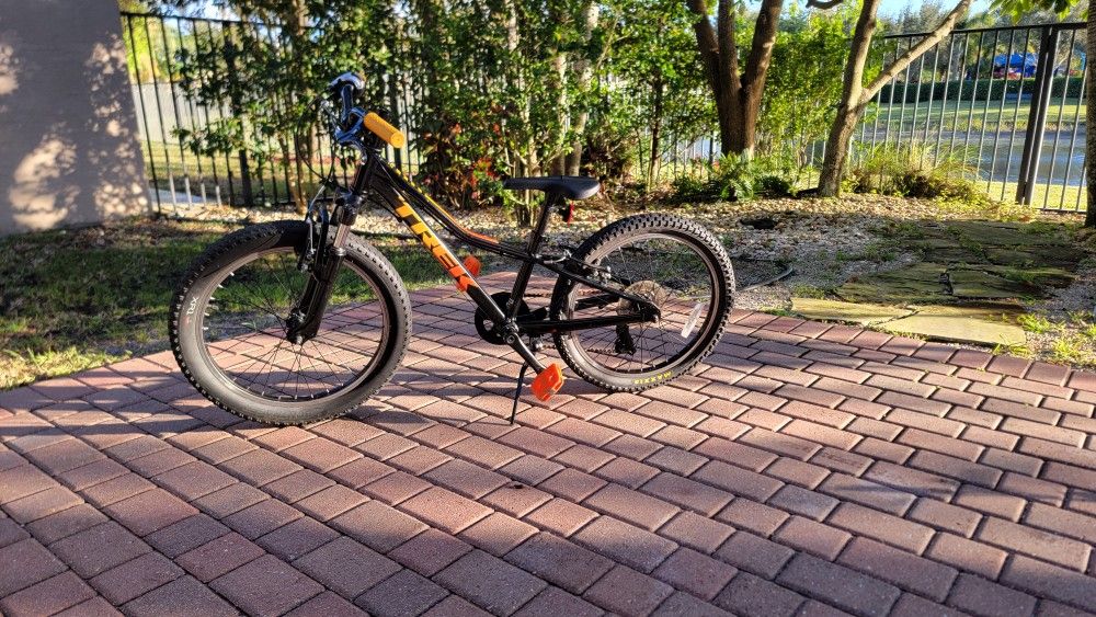 Trek PreCaliber 20 - 7 Speed - New Tubes/tires