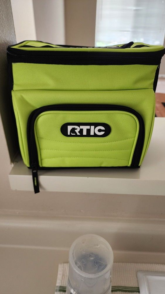 RTIC Soft Cooler