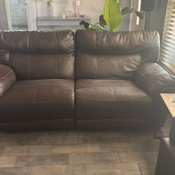 Power Reclining Sofa 