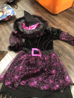 Girls witch costume