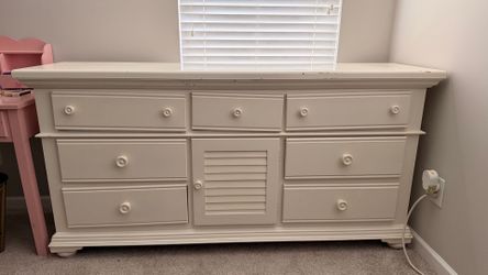 Wood dresser
