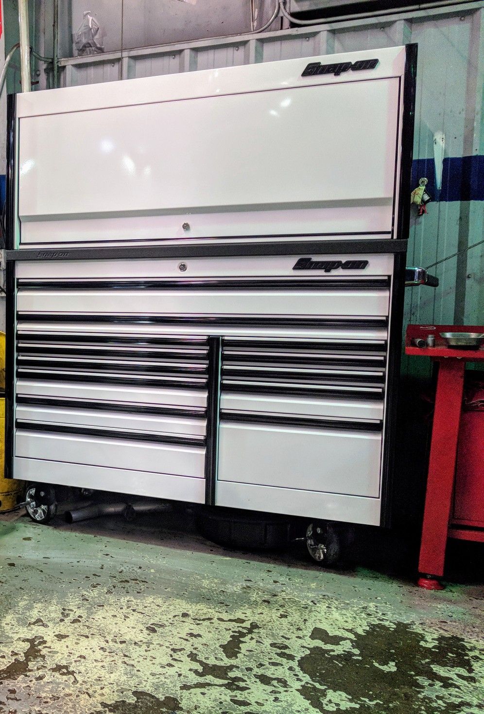 Snap On 60" EPIQ Tool Box with matching Hutch