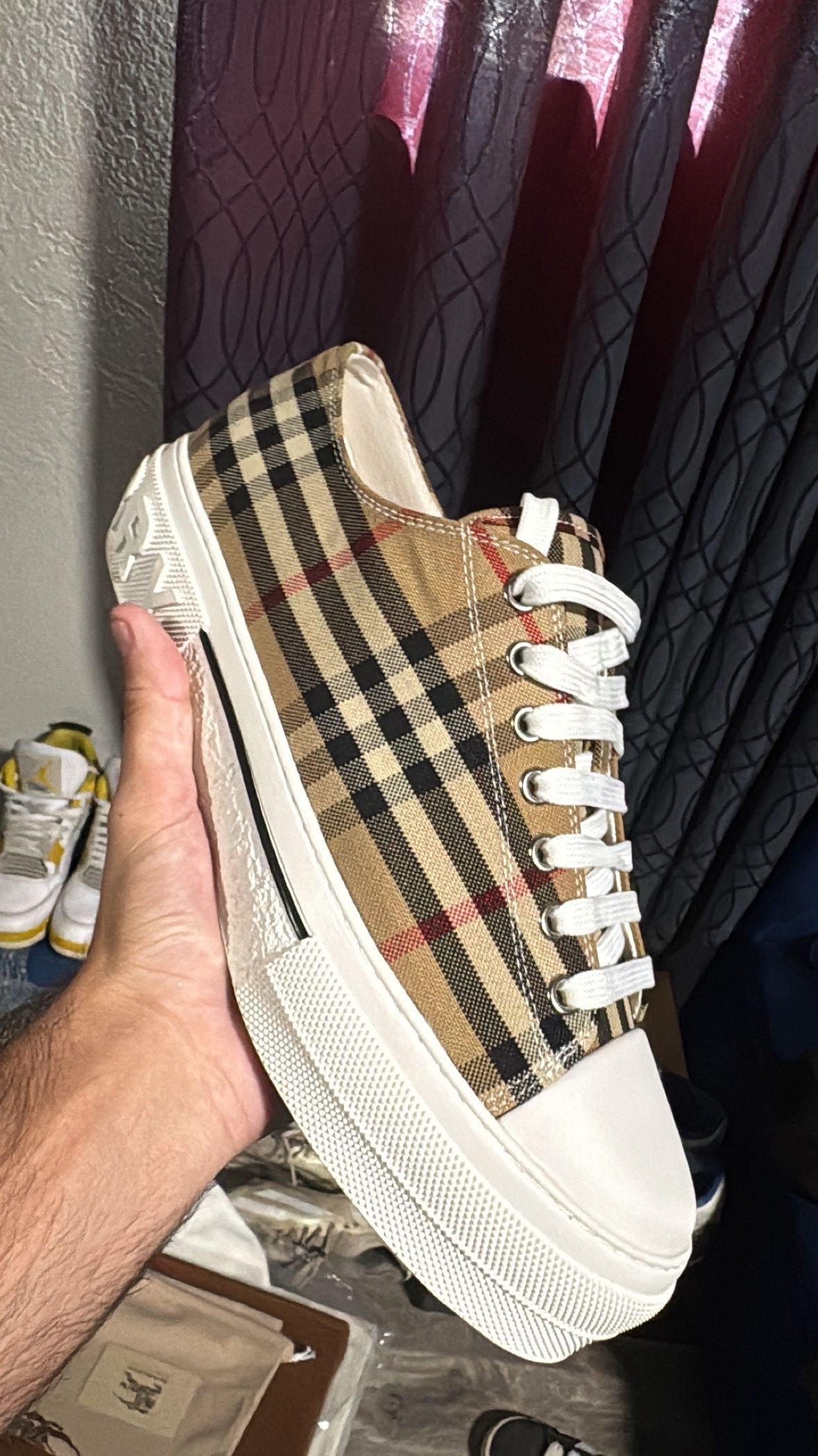 Burberrys Sneakers